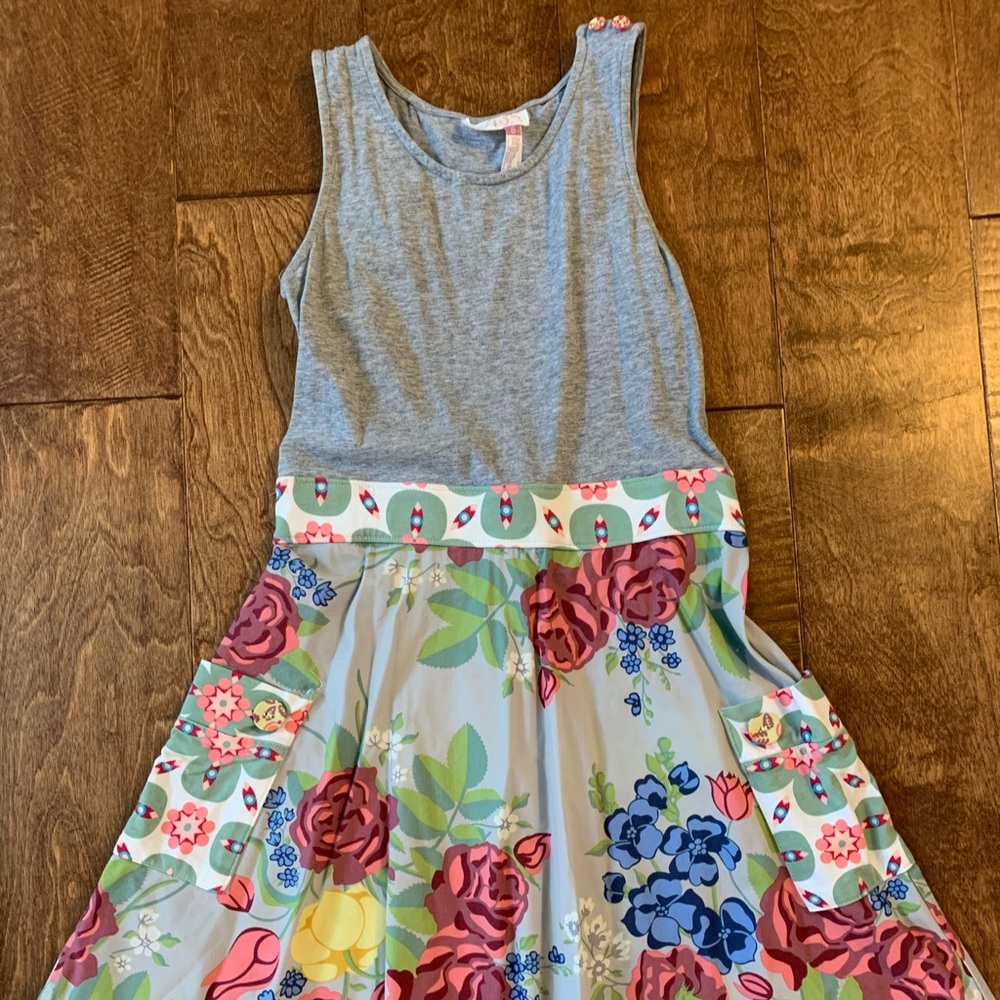 Girls dress